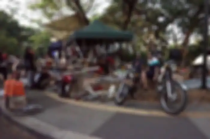 Otobursa Tumplek Blek 2019, ada banyak lapak spare part motor tua.
