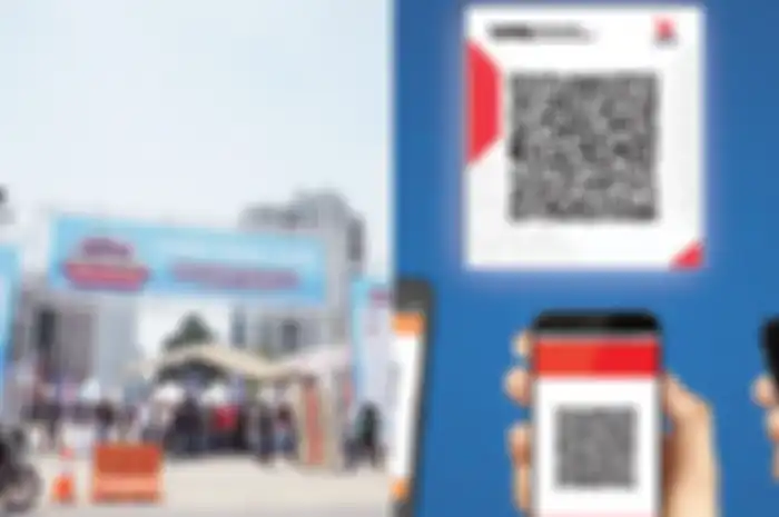 Ilustrasi Otobursa Tumplek Blek 2022 (kiri), pembayaran pakai HP lewat QRIS (kanan).