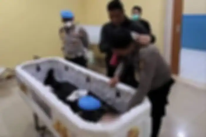 Hasil autopsi ulang Brigadir J cuma luka tembak. Komnas HAM sebut ada dokter forensik yang sampai lakukan begini saat diperiksa. 