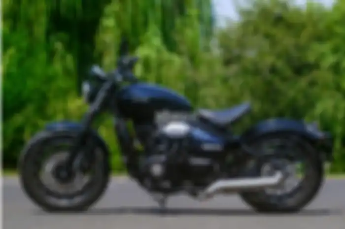 Motor Cina mirip Triumph Bobber, Tenaga Besar melebihi Honda Rebel 500