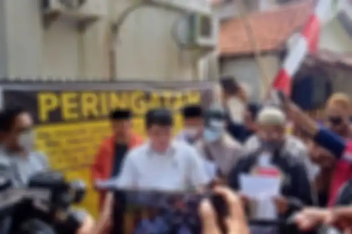 Rumah Yusuf Mansur di Jalan Ketapang, Cipondoh, Kota Tangerang, Rabu (24/8/2022) digrebek puluhan orang terkait investasi batu bara.
