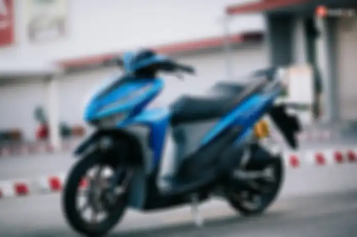 Modifikasi motor Honda Vario 150 ini pilih biru dan hitam yang sporty plus pasang part aftermarket kece!