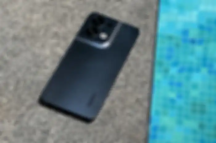 OPPO Reno8 5G dilengkapi dengan teknologi charger 80W SuperVOOC yang bisa mengisi baterai sampai 100% kurang dari 30 menit