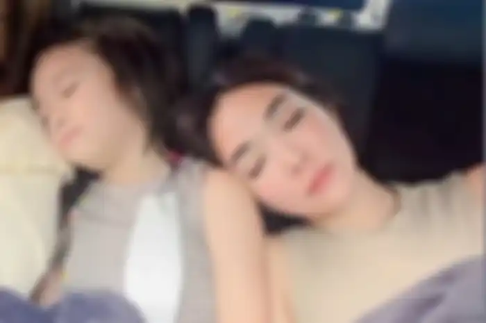 Ini sifat Gempi yang diwariskan dari Gading Marten selalu bikin gemas netizen. Salah satunya, saat tertidur pulas di mobil.