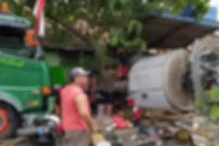 Sopir truk maut di Bekasi ternyata minum obat ini, sempat bohong ke polisi. Foto tampang tersangka belum dirilis.