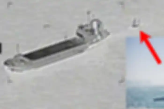 Kapal Iran mencoba membawa kapal drone milik AS di Teluk Arab