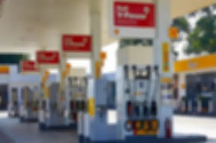Foto ilustrasi SPBU Shell. Update harga BBM Shell setelah harga Pertamax Turbo Rp 2 ribu per liter.