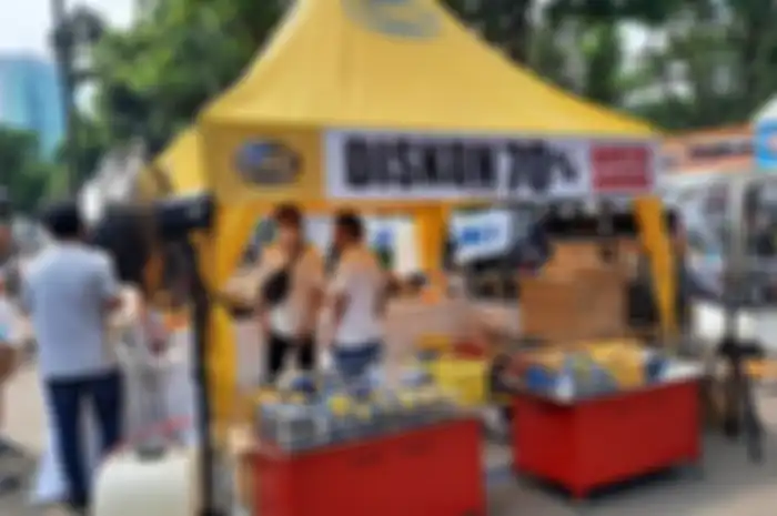 Hella Indonesia ketok harga untuk klakson motor cuma Rp 40 ribu selama Otobursa Tumplek Blek 2022, Minggu (4/9/2022).