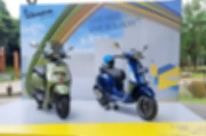 Update harga Vespa matic bulan September 2022, Vespa Sprint 150 i-get ABS laris manis incaran anak muda.