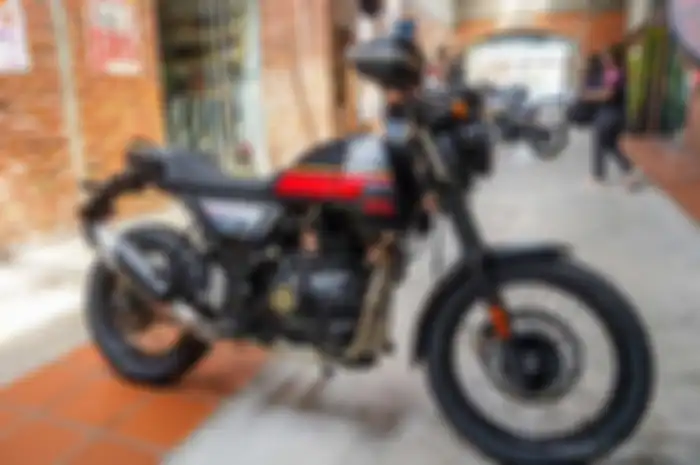 Motor baru Royal Enfield Himalayan Scram 411 2022 resmi rilis di Malaysia, harga termurah mulai Rp 80 jutaan.
