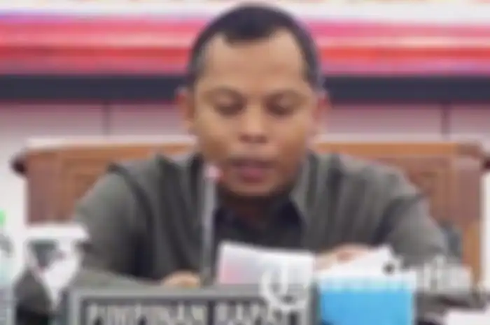 Anang Akhmad Syaifuddin resmi mundur dari jabatan Ketua DPRD Lumajang, Senin (12/9/2022).