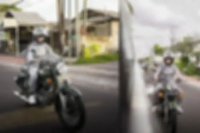 Gaya Dara Arafah naik moge Royal Enfield Classic 500.