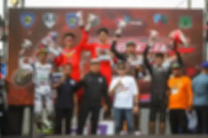 Dua pembalap AHRT mendominasi kelas MX2 Kejurnas Motocross di Sulawesi Selatan