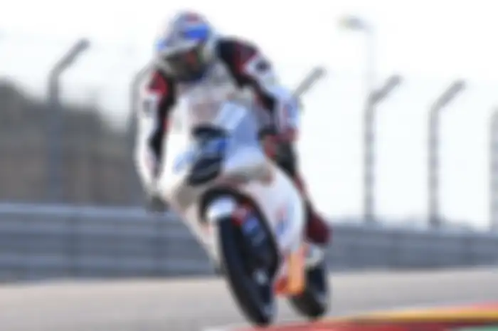 Pembalap Indonesia Mario Aji start P25 di balap Moto3 Aragon 2022.