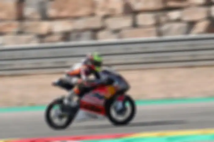 Pembalap Indonesia Fadillah Arbi Aditama di balapan Red Bull Rookies Cup Aragon 2022 (17-18/9/2022).