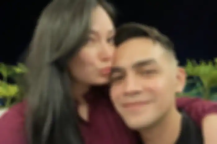 ini 5 pasangan artis yang tetap menikah meskipun tanpa mengantongi restu dari orangtua. Foto terkininya bikin syok. 