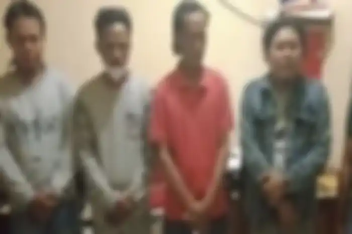 Berikut ini 5 fakta preman Bekasi yang memalak anggota Kopaska, pasukan elite TNI AL. Foto tampang pelaku disebarkan. 