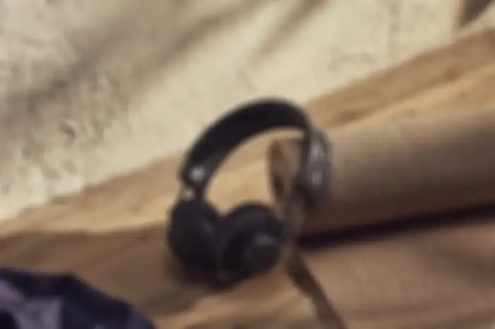 Headphone bertenaga surya adidas RPT-02 SOL hadir di Indonesia.