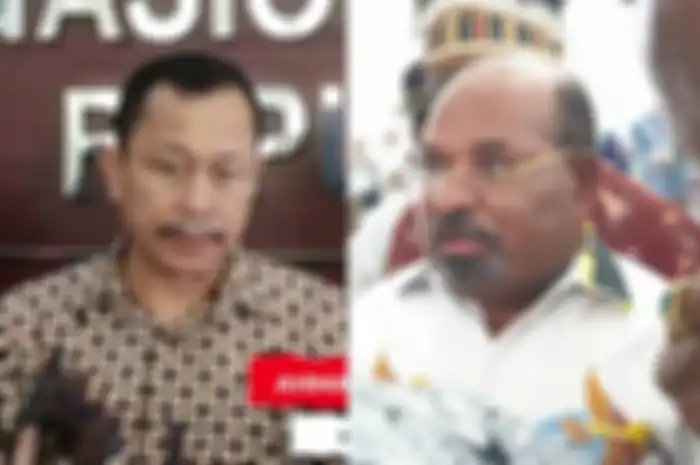 Ketua Komnas HAM Ahmad Taufan Damanik (kiri) dan Gubernur Papua Lukas Enembe (kanan) 