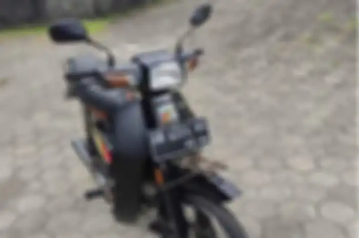 Motor Honda Astrea Star tahun 1998 dibanderol Rp100 jutaan.