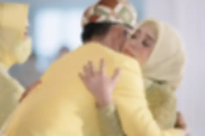 Begini pengakuan merinding ART dan pegawai Leslar Entertainment yang melihat KDRT Rizky Billar terhadap Lesti Kejora. Foto sosoknya dicari.