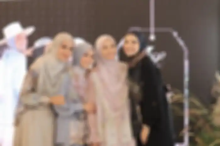 Inilah 6 foto aesthetic Lesti Kejora di acara Azskia Sungkar. Penampilan aesthetic Lesti auto bikin mewek ibunda Laudya Cynthia Bella.