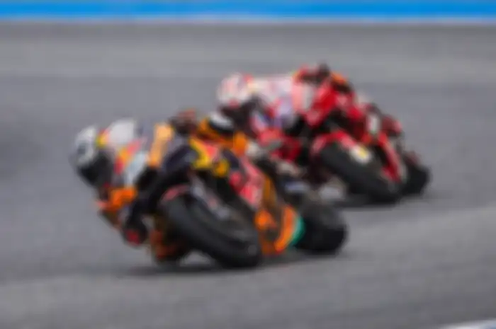 Pembalap yang nikah sama adik sendiri Miguel Oliveira juara MotoGP Thailand 2022 dan sah disebut raja hujan MotoGP musim ini