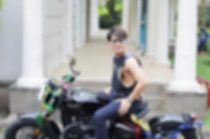 Rizky Billar dapat kado motor mahal dari istrinya Lesti Kejora, besok (6/10/2022) Rizky Billar akan diperiksa polisi terkait kasus KDRT.