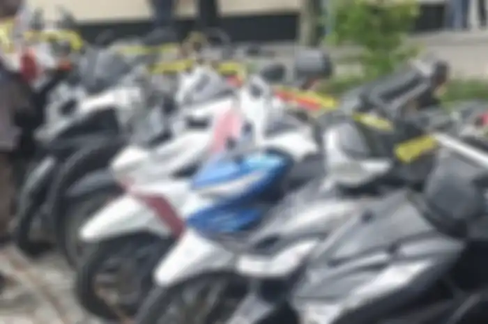 Beberapa barang bukti sebanyak 21 unit motor, ada motor keyless.