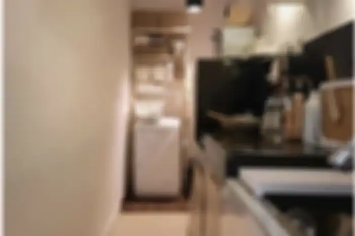 Desain dapur lurus minimalis bikin Ibu-ibu tambah percaya diri. Apalagi 8 foto hasilnya menawan hati. Jadi solusi jitu di rumah sempit.