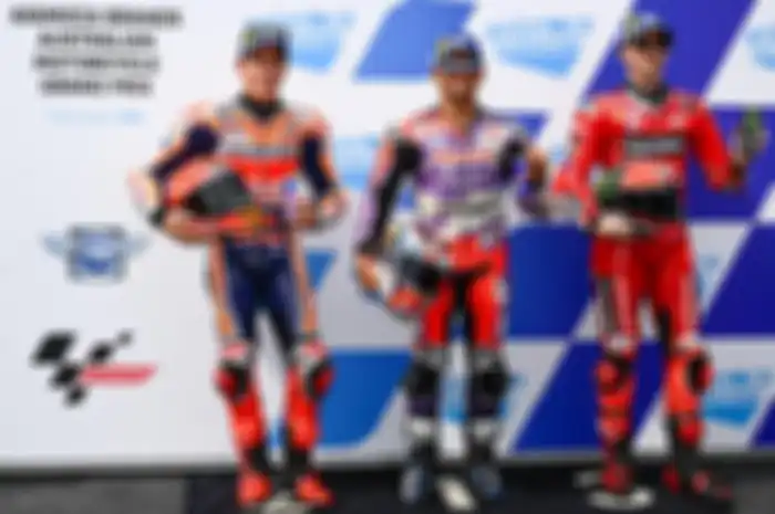 Fakta unik Jorge Martin (tengah) pole position MotoGP Australia 2022, diikuti Marc Marquez (kiri) posisi kedua dan Francesco Bagnaia (kanan) ketiga