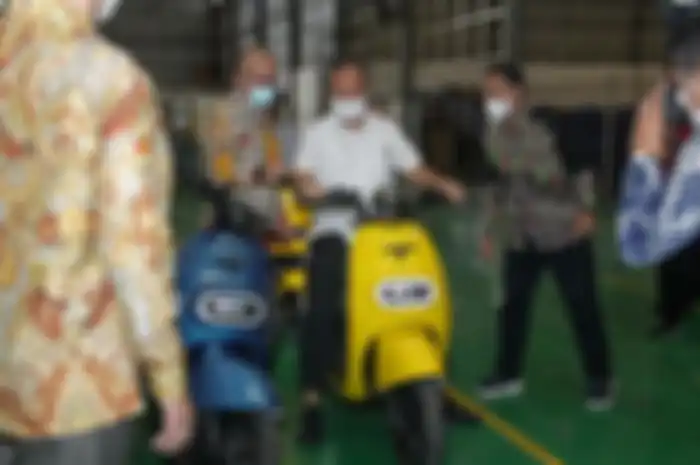 Menteri Perindustrian (Menperin) Agus Gumiwang Kartasasmita belum lama ini melakukan kunjungan kerja ke  PT Triangle Motorindo atau Viar Motor di Semarang, Jawa Tengah