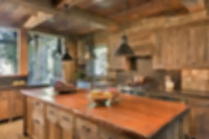 Desain dapur kayu minimalis semakin memberikan rasa hangat berkat sentuhan begini. Intip 7 foto hasilnya bikin jatuh hati. 