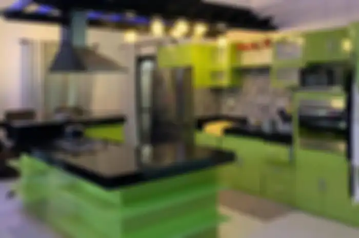 Inilah 4 cara manjur agar dapur yang terlanjur dibangun gak sebelahan lagi dengan kamar tidur. Aturan feng shui kasih solusi jitu. 