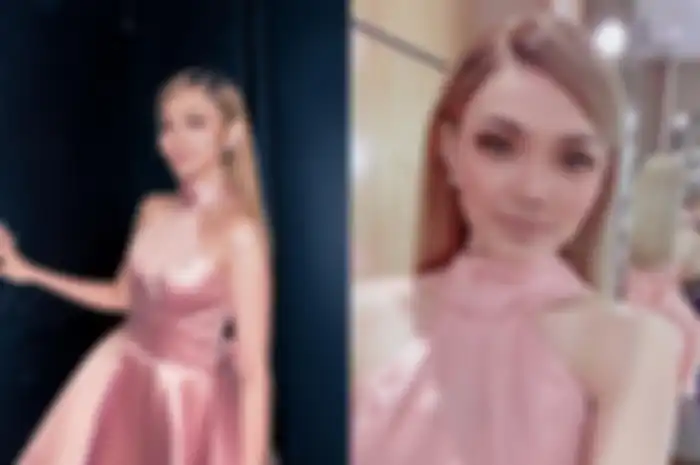 Penampilan Rina Nose