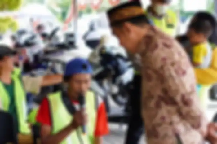 Tilang manual dihapus, pelanggar lalu lintas di Bogor disanksi baca Al Quran, Senin (24/10/2022).