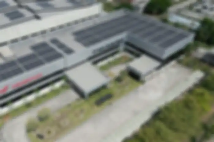 AHM pasang Panel Surya 8.760 kWp