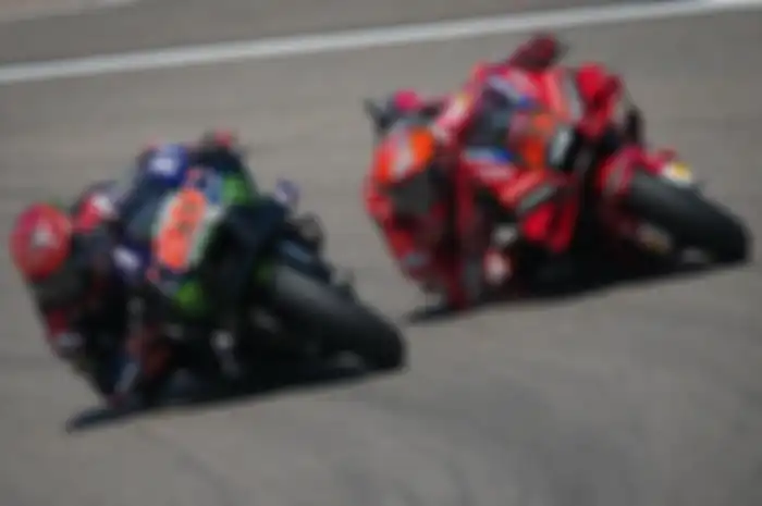 Pembalap Monster Energy Yamaha MotoGP, Fabio Quartararo (kiri) bisa jadi juara dunia di MotoGP Valencia 2022, dengan syarat ini.