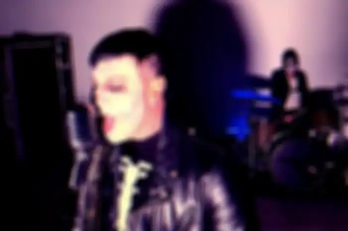 Avenged Sevenfold cover lagu 'Last Caress' milik Misfits sebagai perayaan hari Halloween.