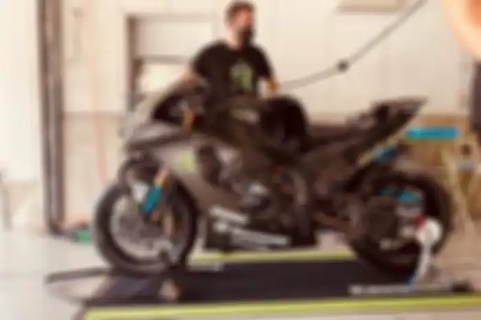 Kawasaki Ninja ZX-10RR tes jelang WSBK