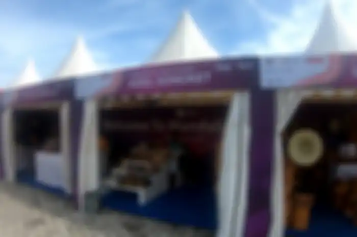 Banyak booth UMKM di area hiburan Mandalika. Baik dengan harga miring dan juga dengan harga yang sangat mahal termasuk di WSBK Mandalika 2022. 