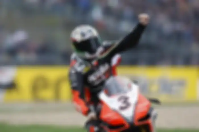 Ilustrasi pembalap MotoGP yang berhasil meraih gelar juara dunia WSBK.