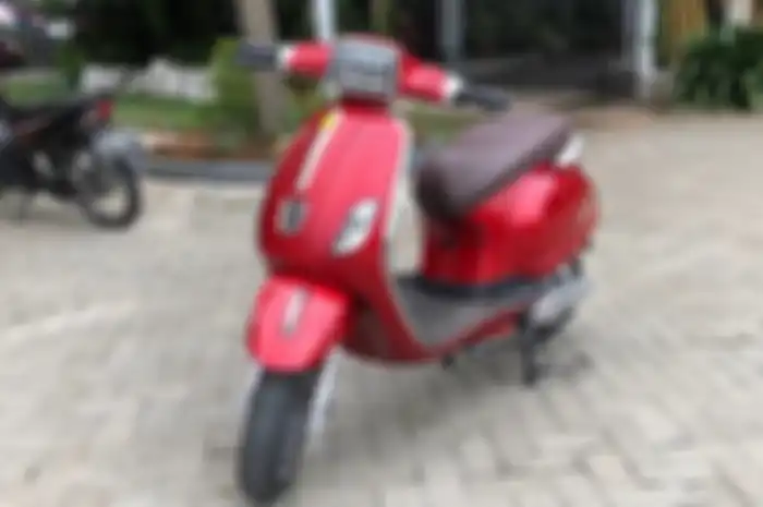 Foto ilustrasi Uwinfly T3 merah. Harga motor listrik Uwinfly T3 November 2022, top speed dan jarak tempuhnya bikin kaget.