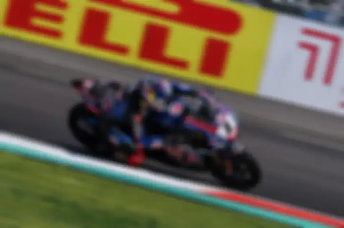 Toprak Razgatlioglu komentari aspal baru sirkuit Mandalika saat WSBK Indonesia 2022.