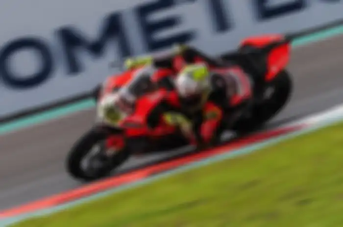 Alvaro Bautista resmi jadi juara dunia WSBK 2022. Bawa sejarah baru di sirkuit Mandalika. 