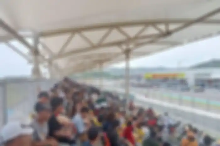 Penonton WSBK Indonesia yang hadir di sirkuit Mandalika sudah melampaui target awal. 