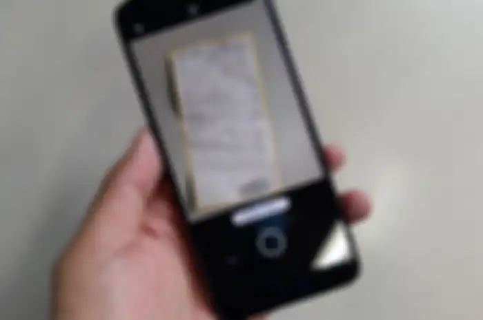 OPPO A77s dilengkapi dengan fitur text scanner untuk memindai halaman buku menjadi bentuk digital secara cepat dan mudah