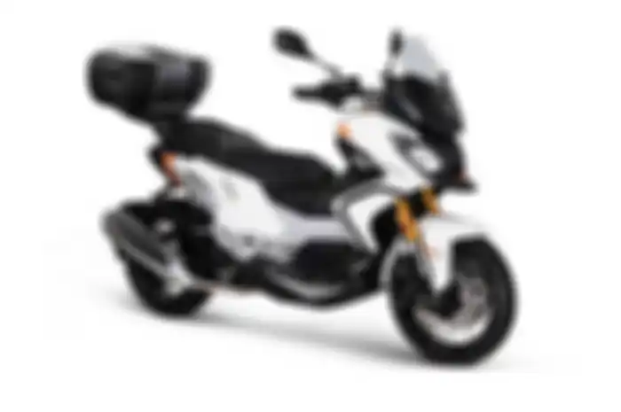 Motor baru Peugeot XP400 dipamerkan di EICMA 2022, Milan, Italia, bakal jadi saingan Honda ADV 350.