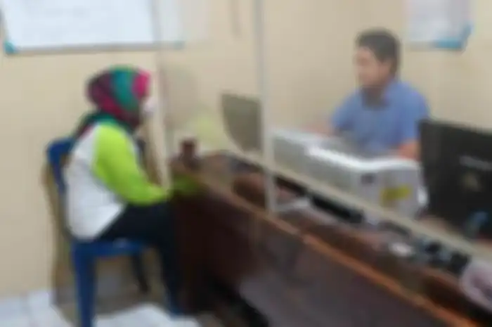 Seorang mahasiswi nekat melakukan penipuan terhadap ratusan driver ojol.