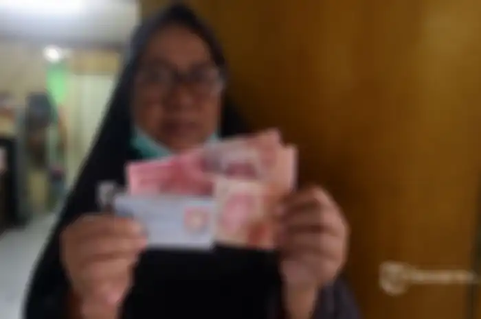 Cepetan ke kantor pos terdekat, uang BLT BBM tahap 2 akan cair akhir November 2022, cek nama Anda di sini.